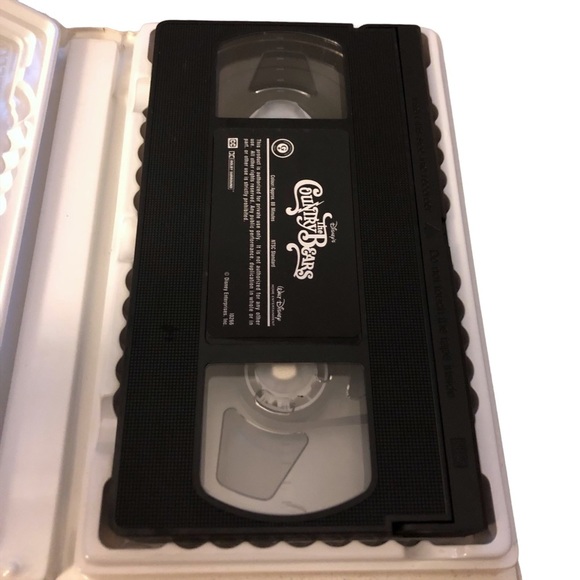 DISNEY County Bears VHS - Picture 2 of 3